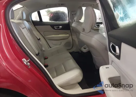 2019 Volvo S60 T5 Momentum z USA, uszkodzony, nr VIN 7JR102FK2KG005480